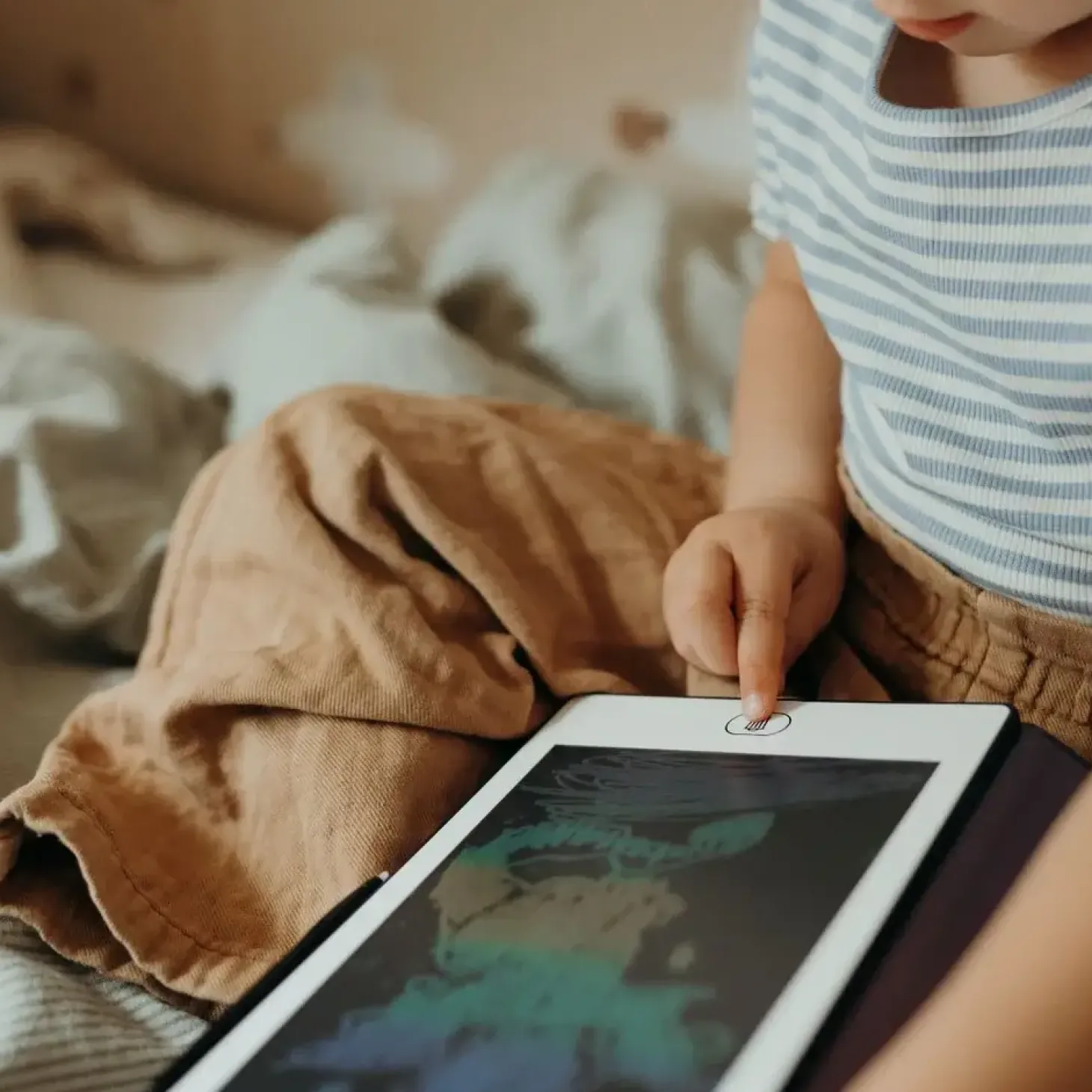 Tablet graficzny z szablonami do rysowania KIDYDRAW-MINI - dawno dawno temu